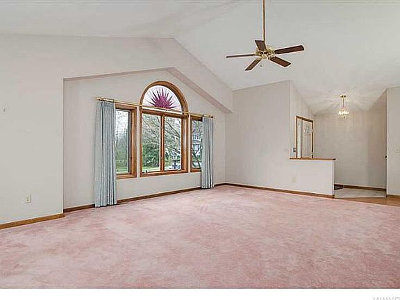 5th image of 853 Oakwood Ave