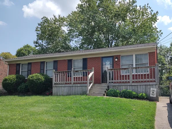 169 Summers Dr, Louisville, KY 40229