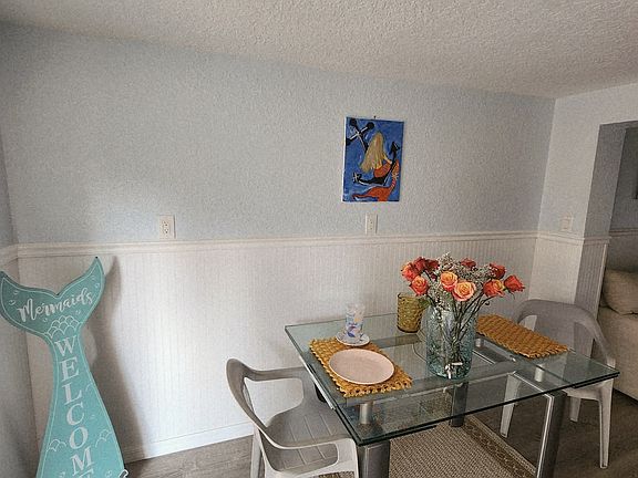 3rd image of 5507 Darlene St
