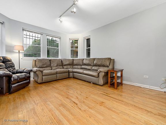 3rd image of 2227 N Kimball Ave APT G