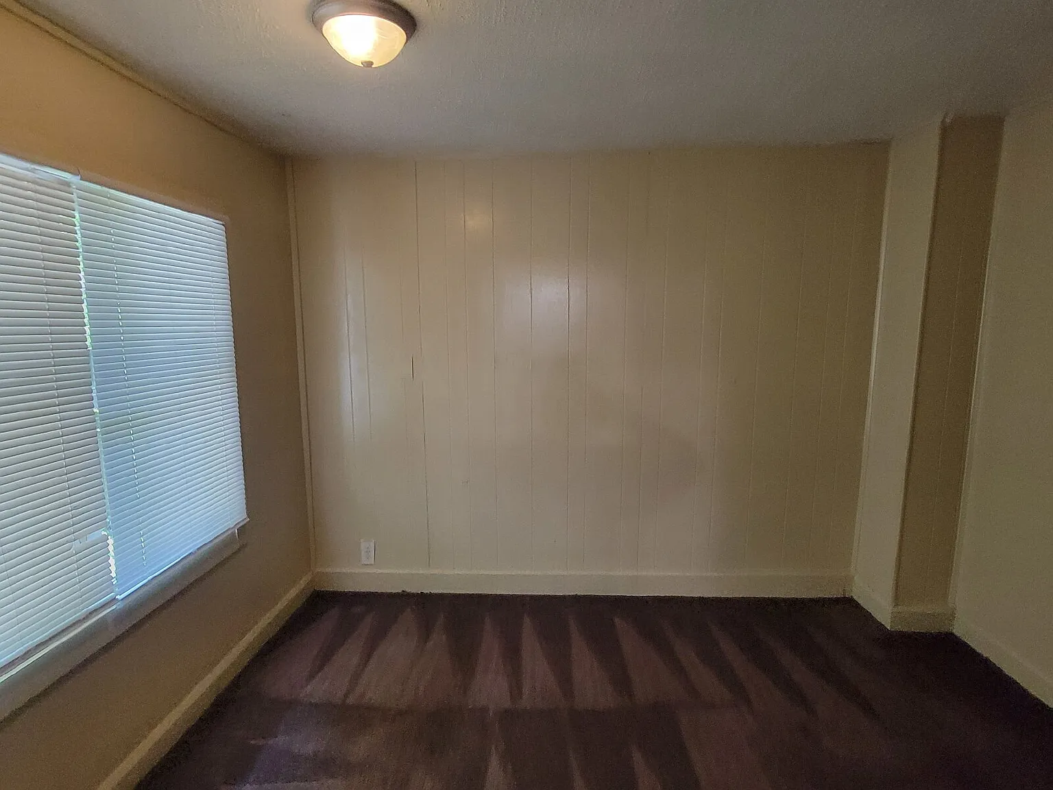 4 bed, 2.0 bath, $925 — Photo 3