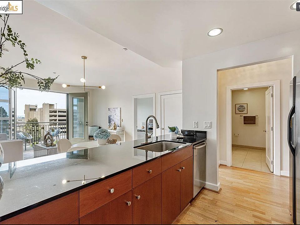 1st image of 585 9th St Unit 521