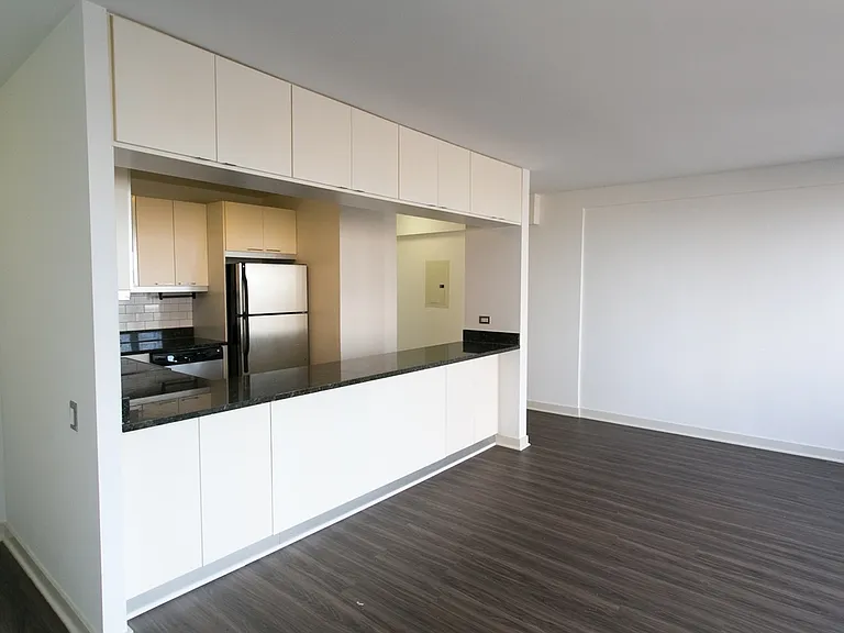 Algonquin Apartments — Photo 44