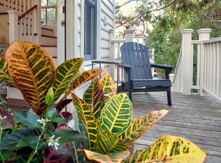 40 Sowell St, Mount Pleasant, SC 29464