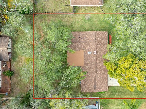 4th image of 40 Whippoorwill Ln
