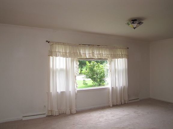2nd image of 3410 Rollingwood Dr