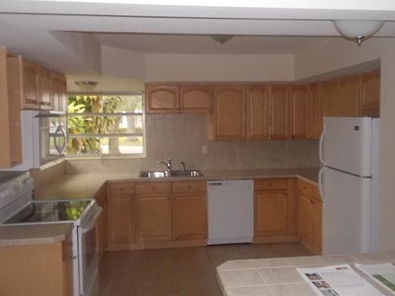 4th image of 200 S 57th Ave #5