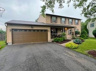 7783 Tirrell Hill Cir, Liverpool, NY 13090