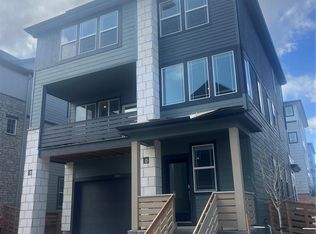 8859 Waterleaf Ln, Littleton, CO 80125
