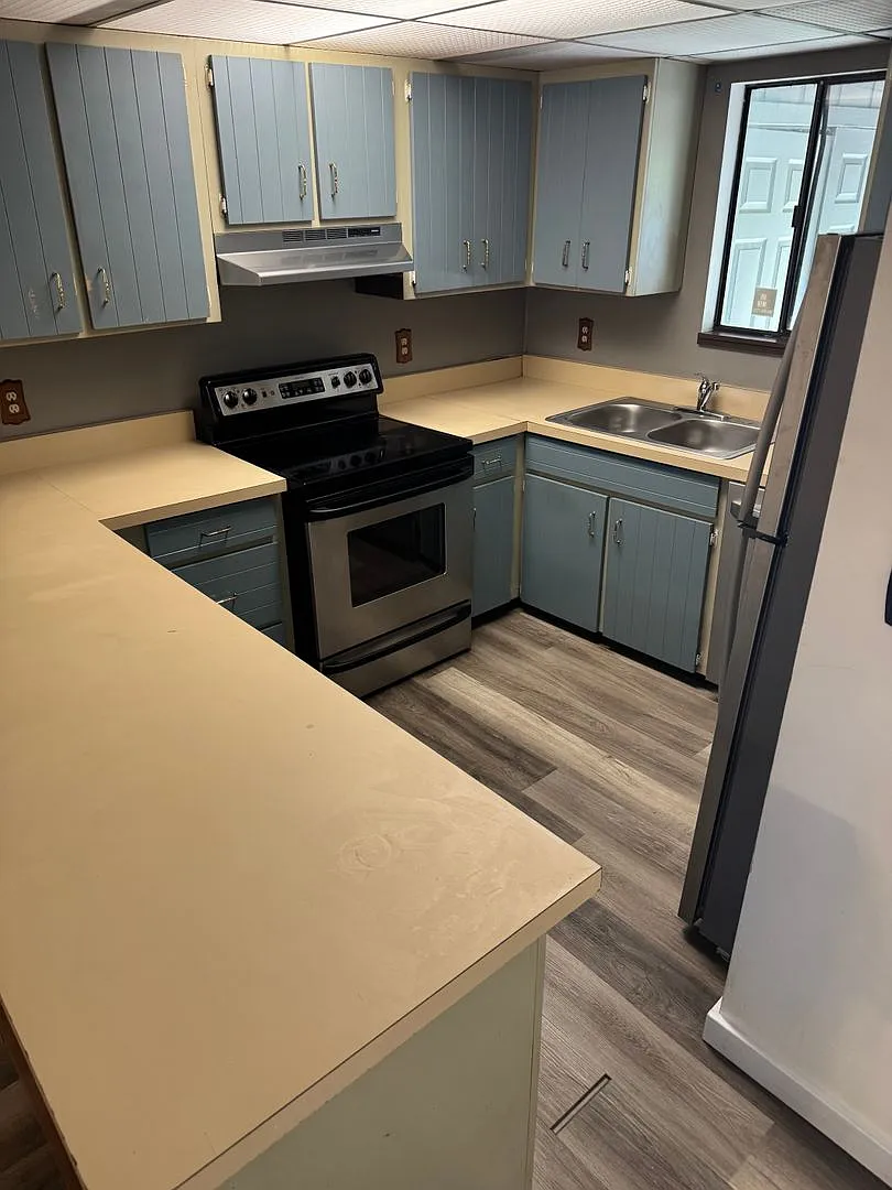 Unique One Bed/One Bath Townhome Available For Immediate Occupancy — Photo 4
