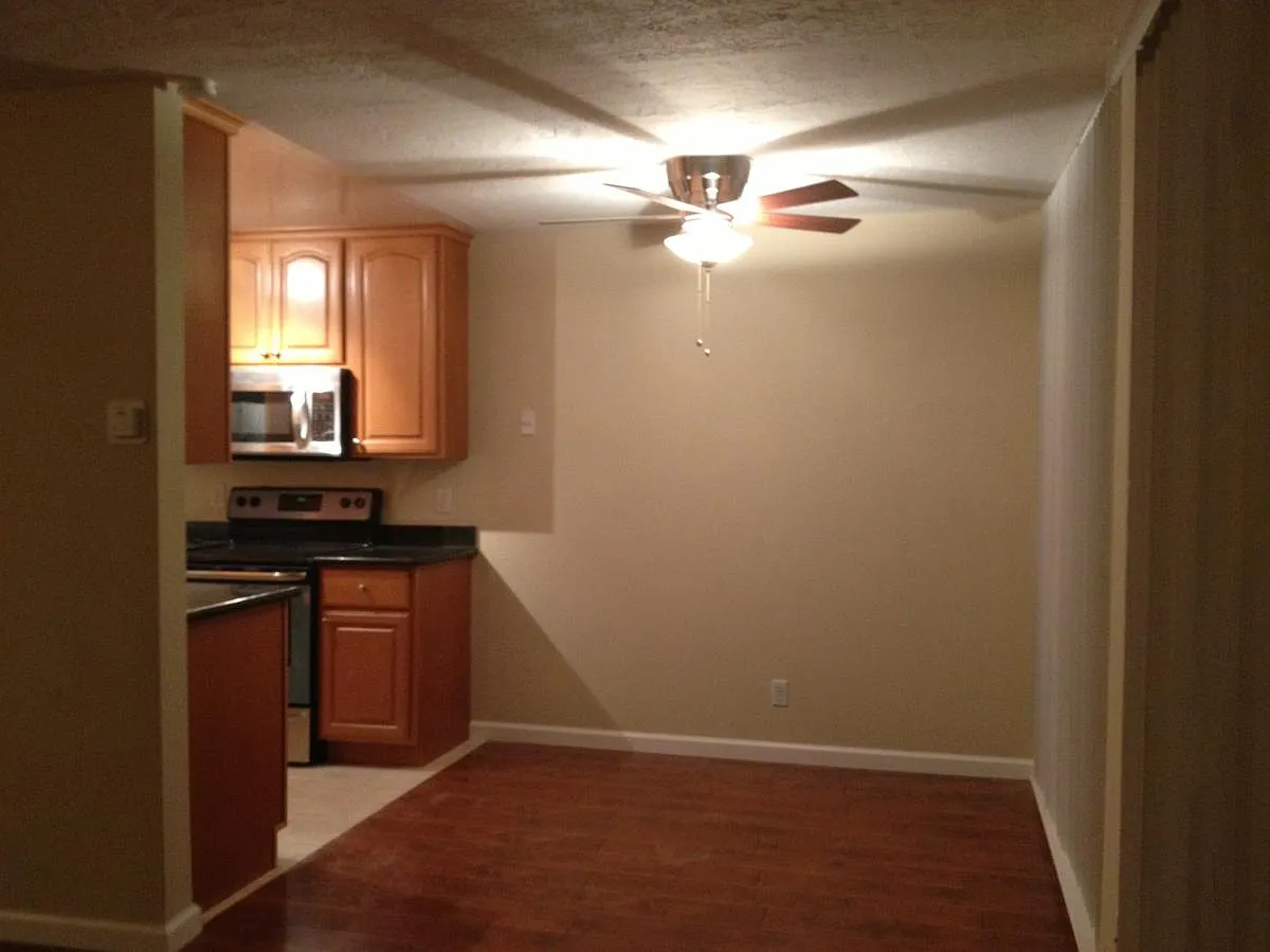 1 bed, 756 sqft, $2,650 — Photo 2