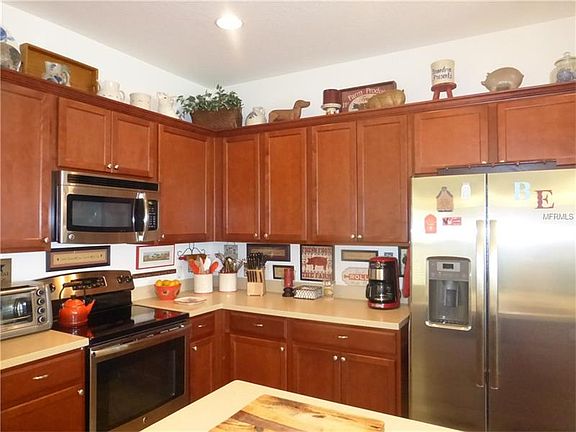 4th image of 736 Shady Canyon Way