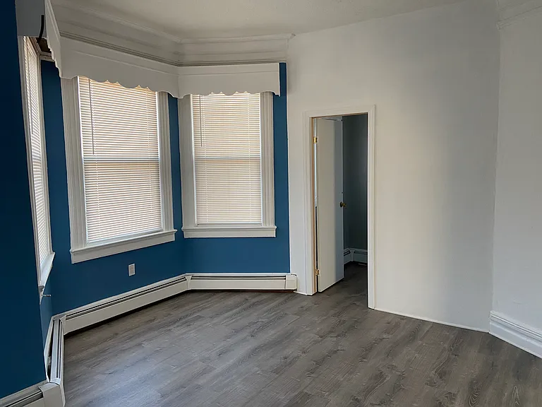 202 Belgrove Dr #2 — Photo 6