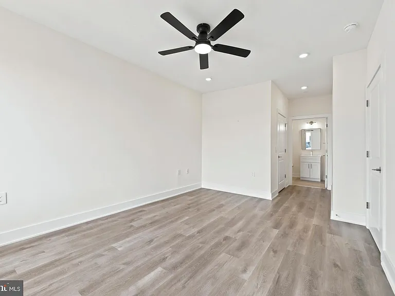 1148 N 2nd St #4I — Photo 18