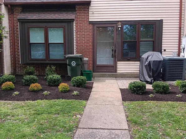 15 Heather Ct, Newtown, PA 18940