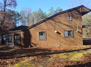 5476 W Pingree Dr, White Cloud, MI 49349