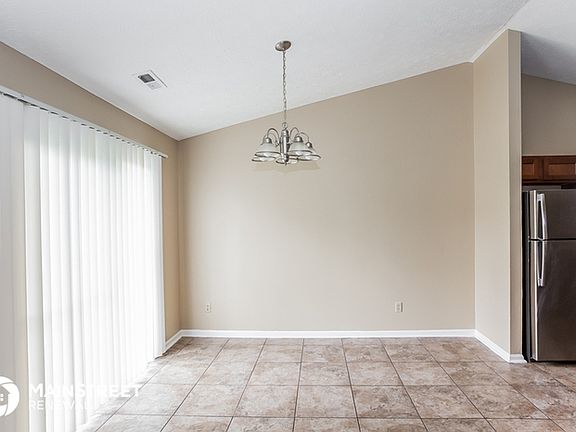 5th image of 12328 Cobblestone South Dr