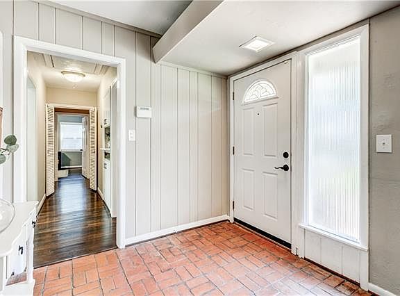 4th image of 6416 Curzon Ave