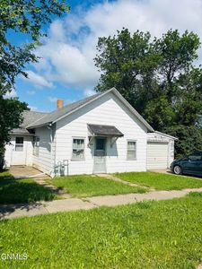 210 7th St S, New Salem, ND, 58563