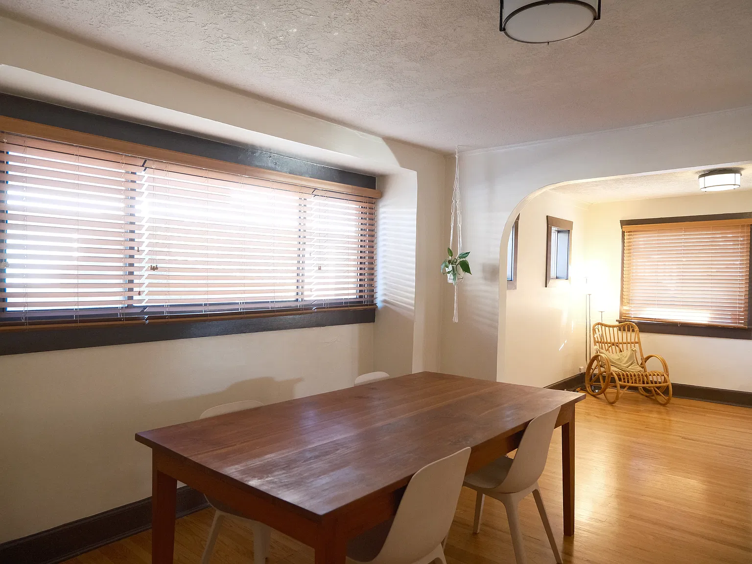 151 E Hampton Ave S — Photo 4