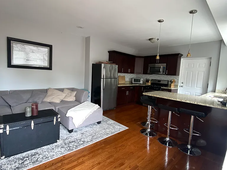 6309 N Albany Ave #2A — Photo 2