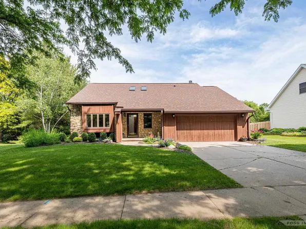 1217 Muirfield Court, Middleton, WI 53562