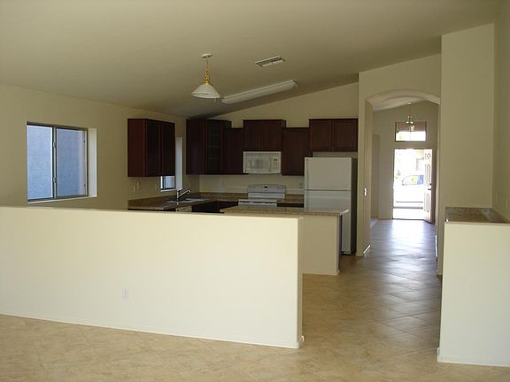 2nd image of 2223 E Congress Avenue