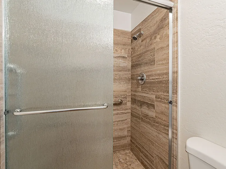 102 E Santa Cruz Dr — Photo 25