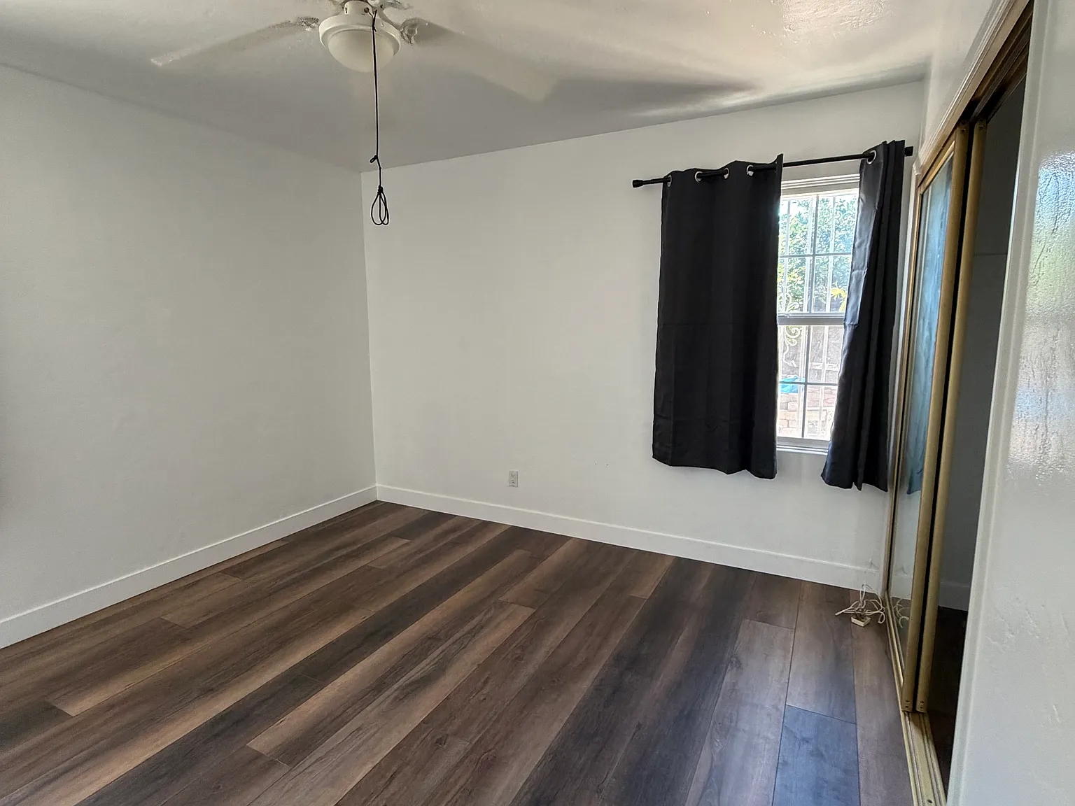 1 bed, 1128 sqft, $1,200 — Photo 2