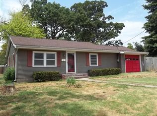 904 13th St, Monett, MO 65708