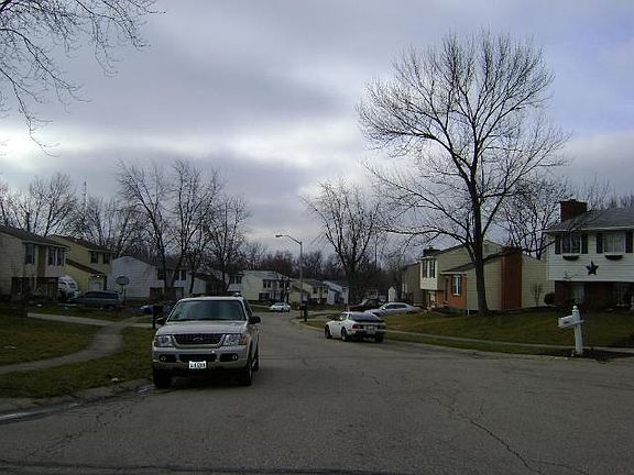 2nd image of 272 Wiesen Ln