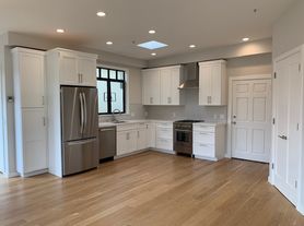 18 E Blithedale Ave, Mill Valley, CA