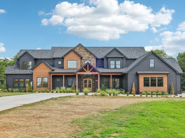 2766 Sanford Rd, Nolensville, TN 37135