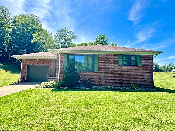 2nd image of 316 Hickory Ln