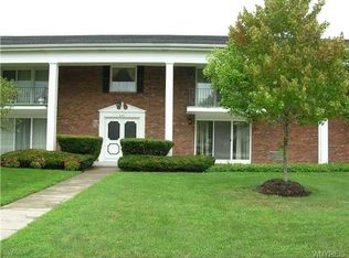 345 S Cayuga Rd APT D, Amherst, NY