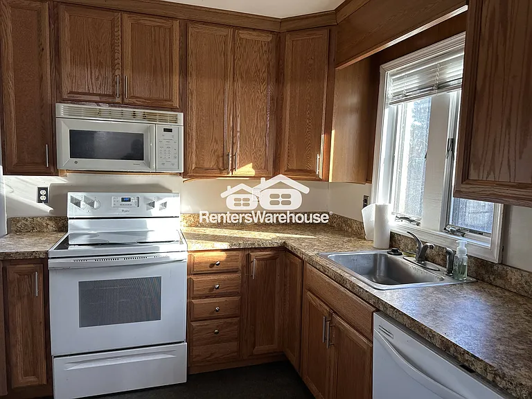 223 Deep Dale Dr — Photo 10