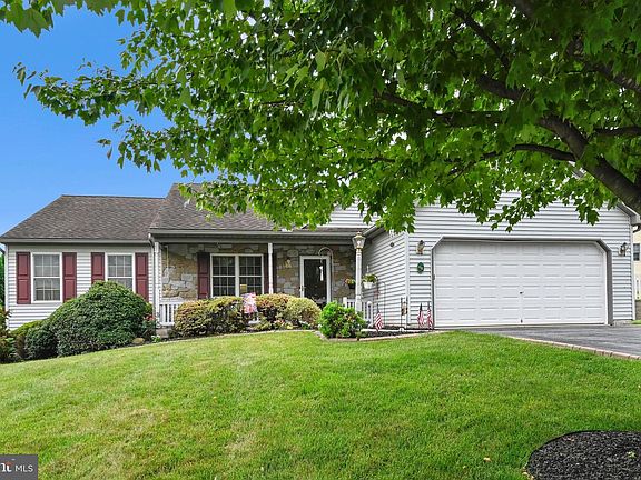 5th image of 68 Springhouse Dr