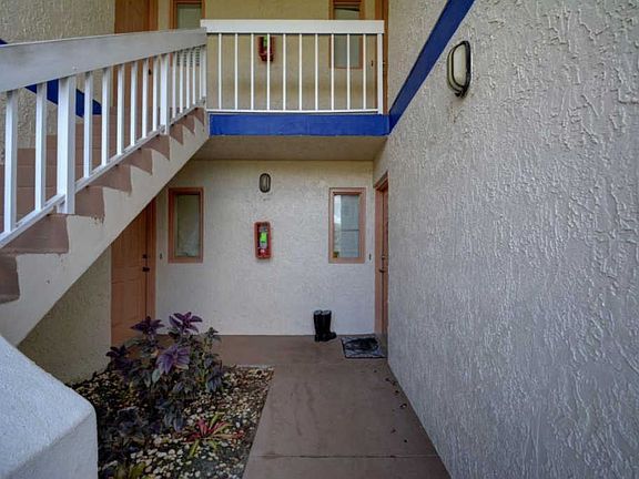 3rd image of 1505 SE Royal Green Cir #101