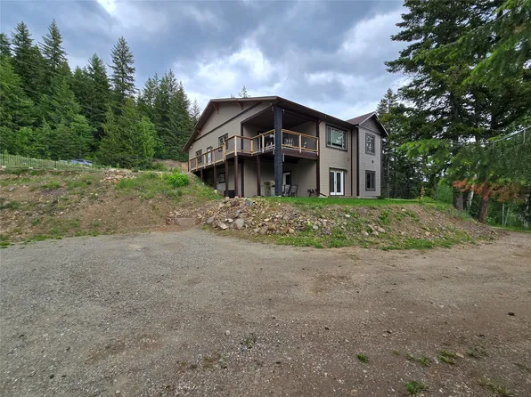 565 Clearwater Valley Rd, Clearwater, BC V0E 1N1