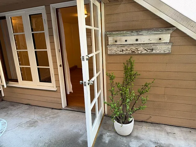 Studio, 296 sqft, $2,000 — Photo 3