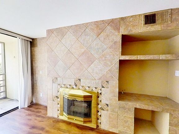 3rd image of 1215 N Olive Dr APT 102