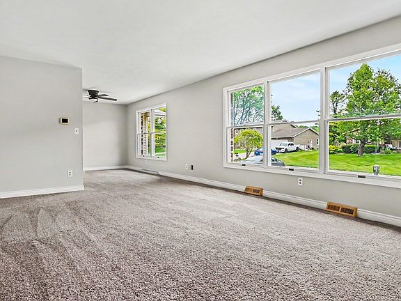 4th image of 59201 Merrimac Ln