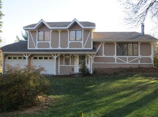 5343 Cottage Ct, White Bear Township, MN 55110