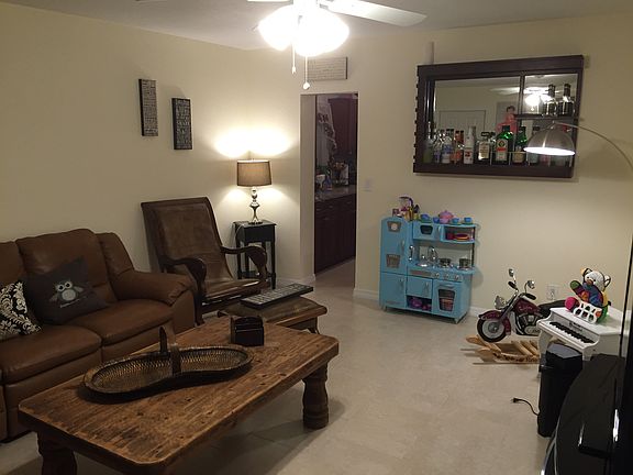 3rd image of 720 Glenridge Dr