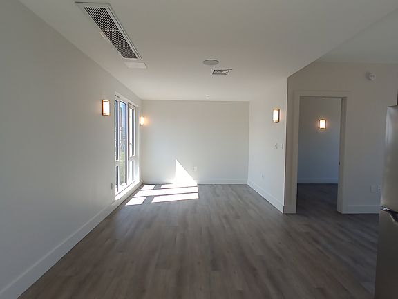 3rd image of 2605 Snyder Ave #7A