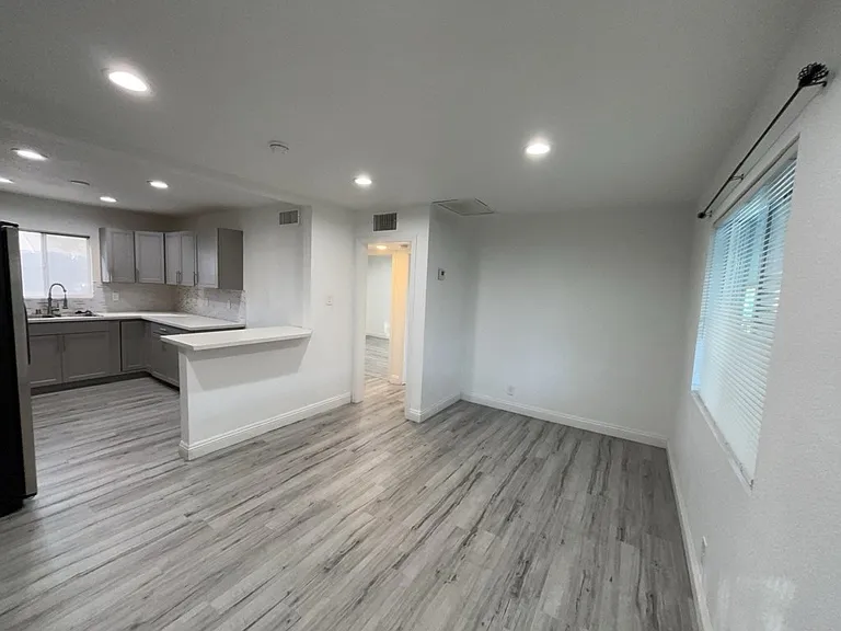 536 S 11th St #1 — Photo 5