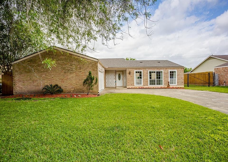 1st image of 10910 Braes Forest Dr