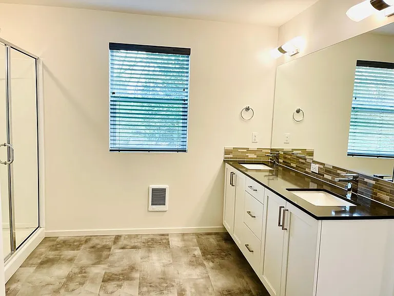 8406 55th Pl NE — Photo 16