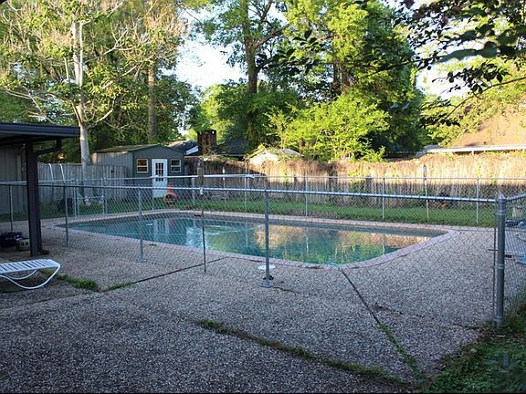 5th image of 1120 Chatwood Dr
