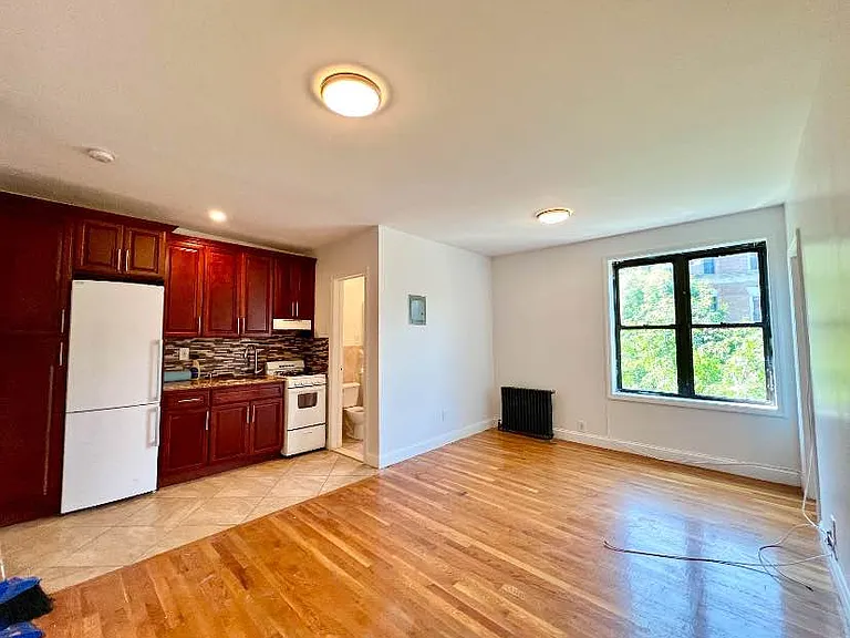 57 Herkimer St #303 — Photo 1